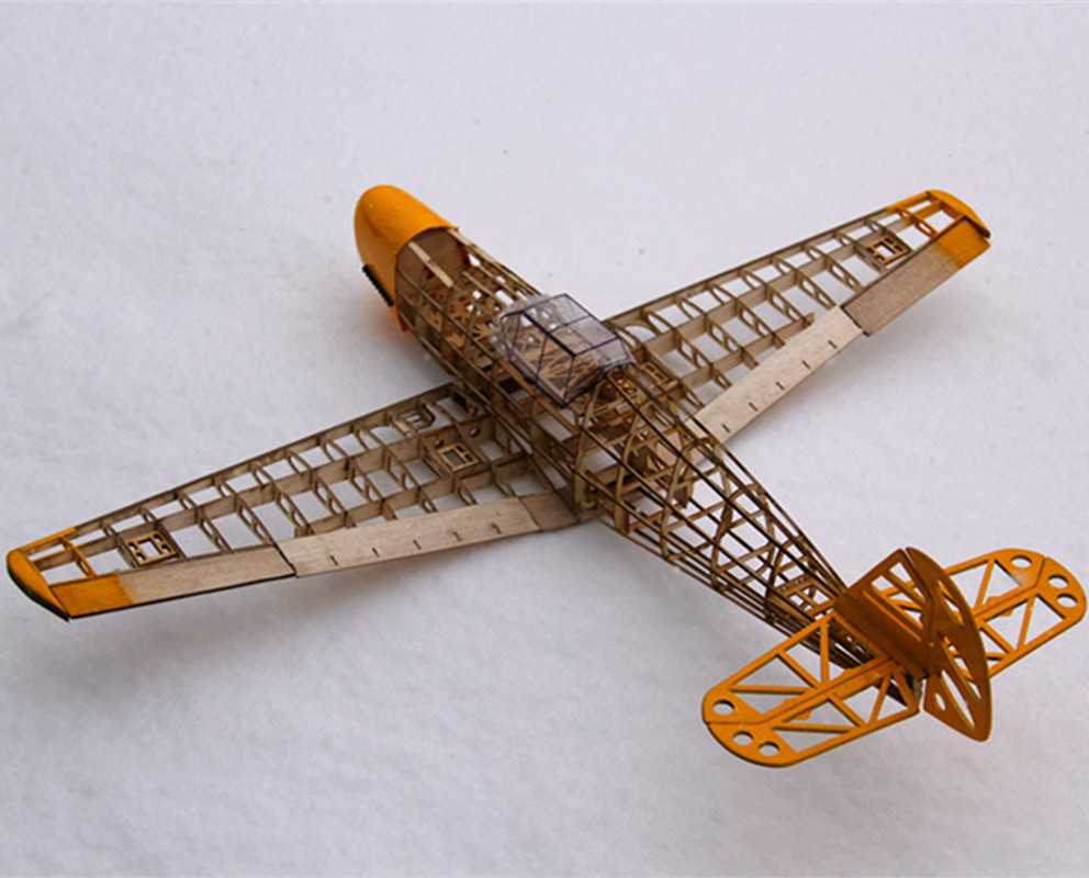 RC AirPlanes Laser Cut Balsa W - Model Kit Helicopter recension och pris
