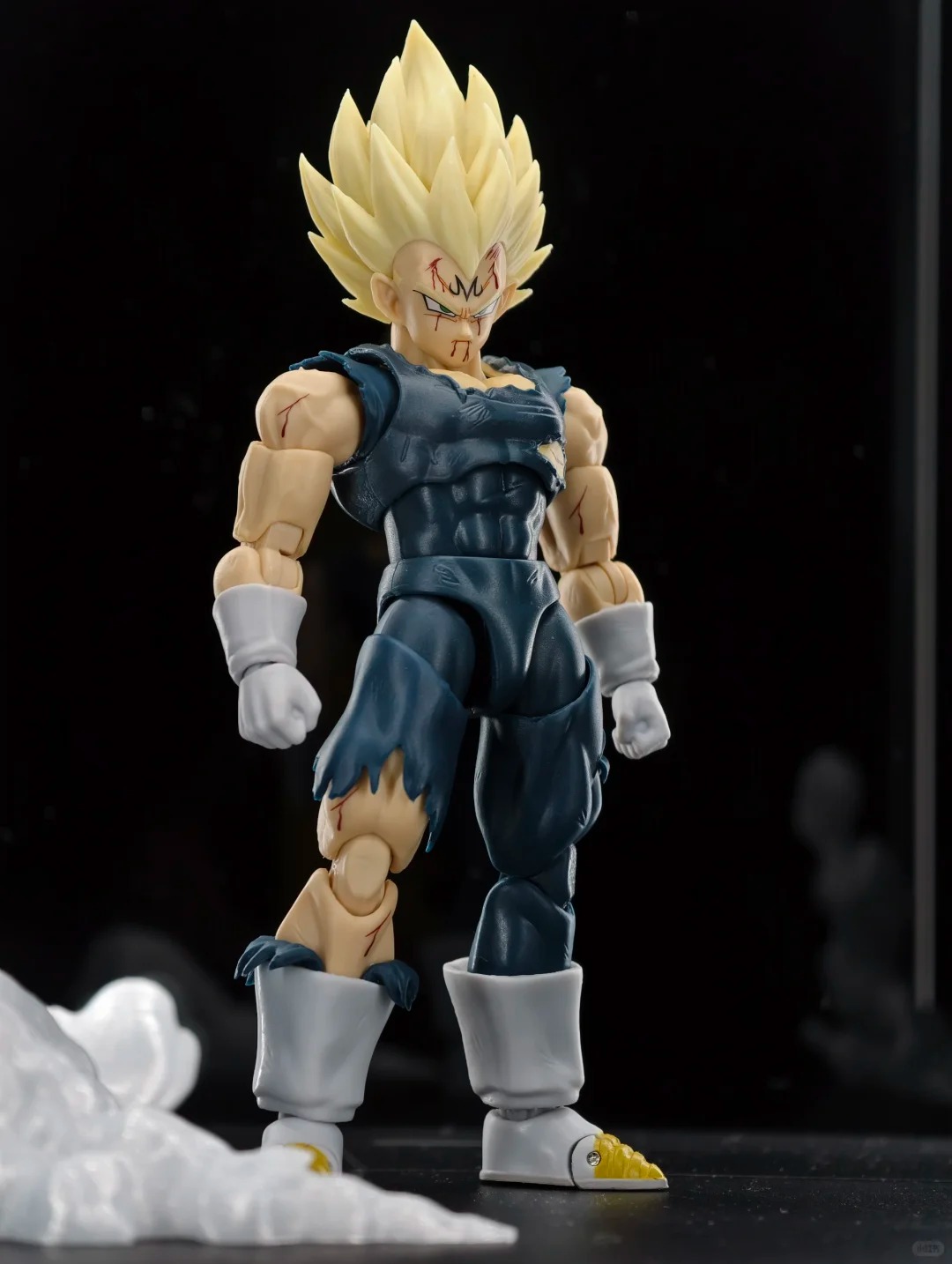 In Stock BlackHole&TK Damaged  - Model Kit Vegeta recension och pris