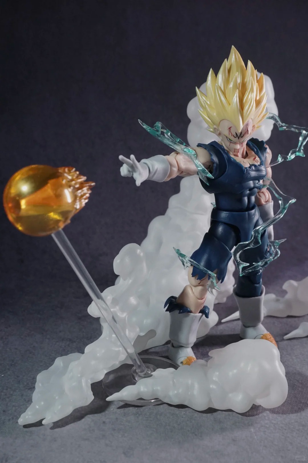 In Stock BlackHole&TK Damaged  - Model Kit Vegeta recension och pris
