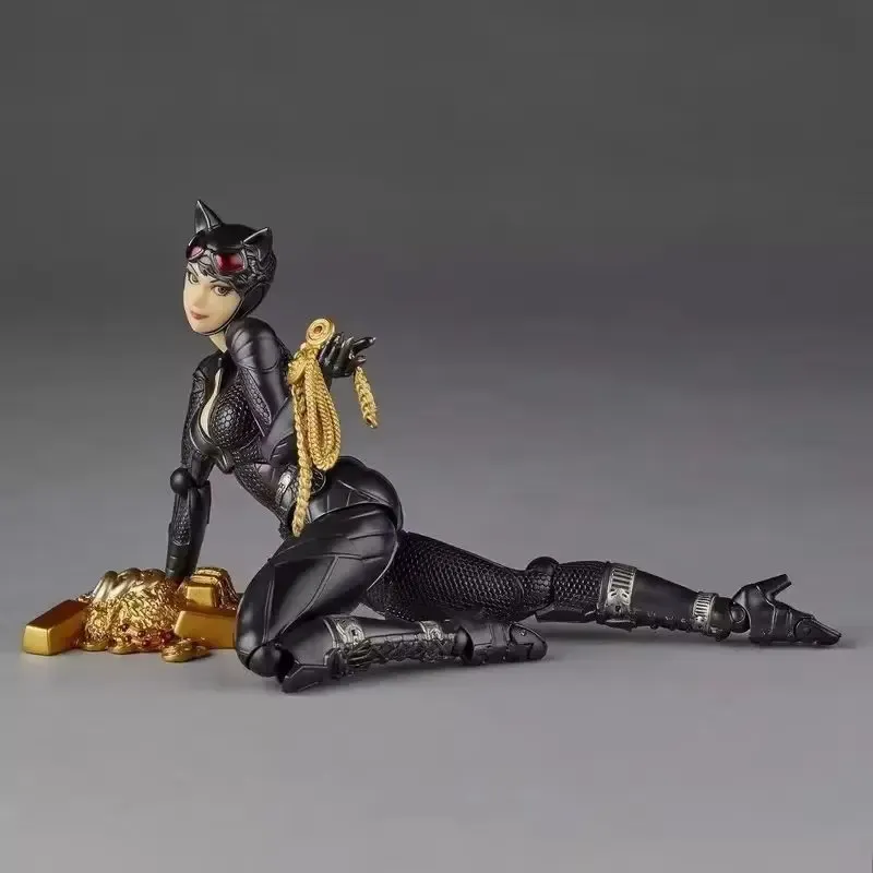 15cm Kaiyodo Revoltech Catwoma - Model Kit Batman recension och pris