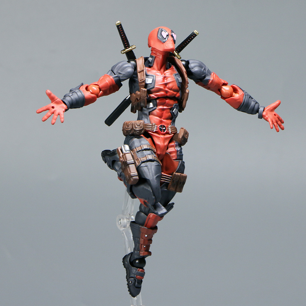 Amazing Yamaguchi Deadpool 2.0 - Model Kit Batman recension och pris